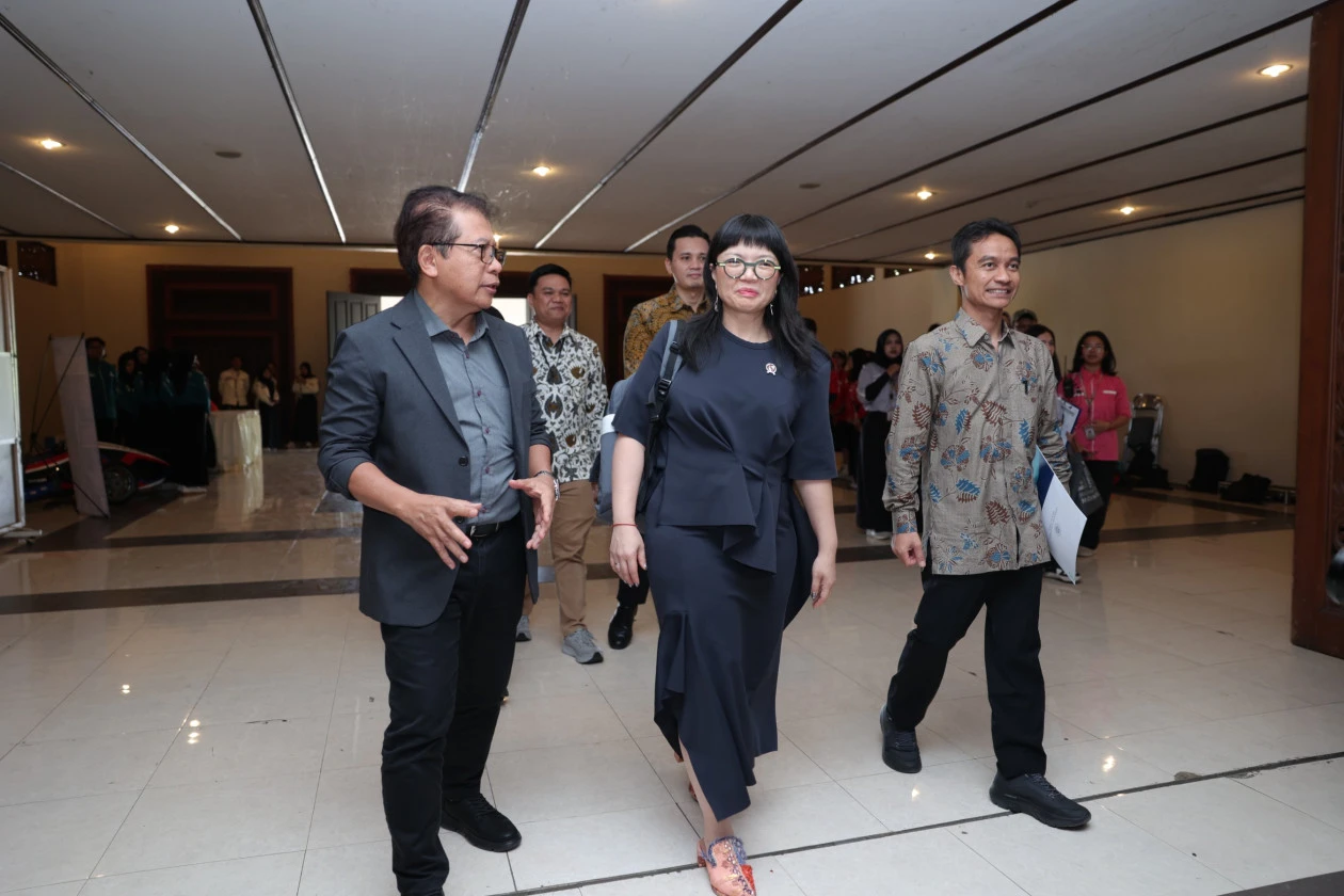 Wamen Stella Ungkap Lulusan Vokasi Paling Laris di Dunia Kerja